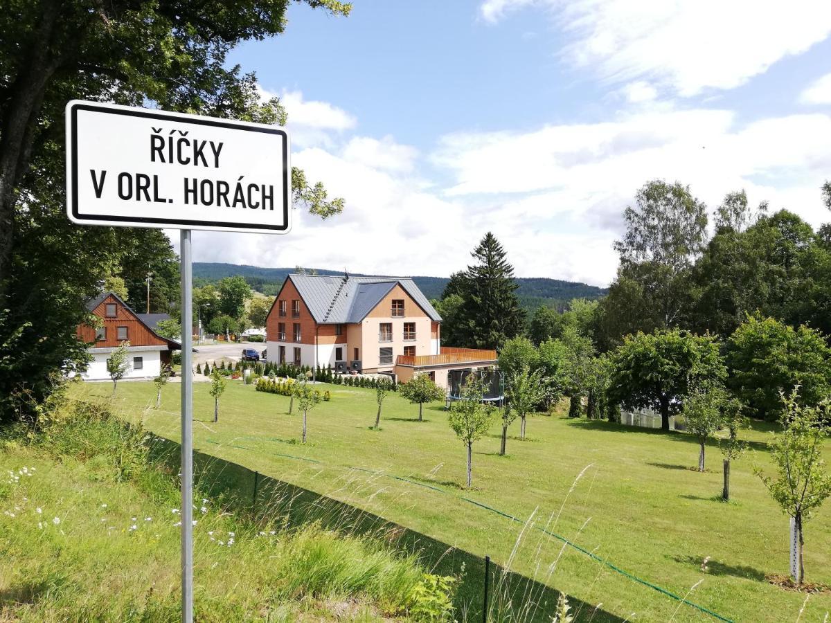 Apartmany Ricky エクステリア 写真